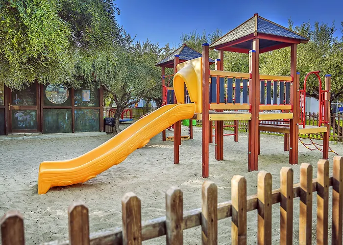 Otel Alex Theológos