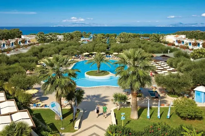 Alex Otel Theológos