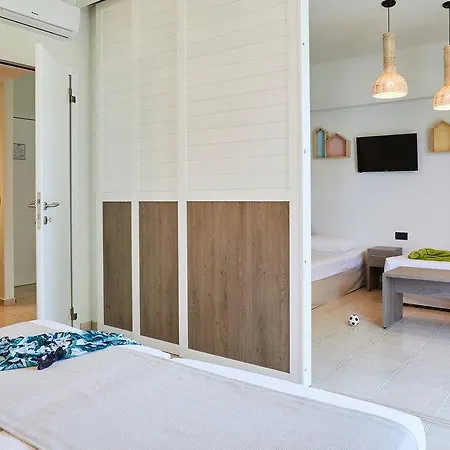 호텔 Alex Theológos