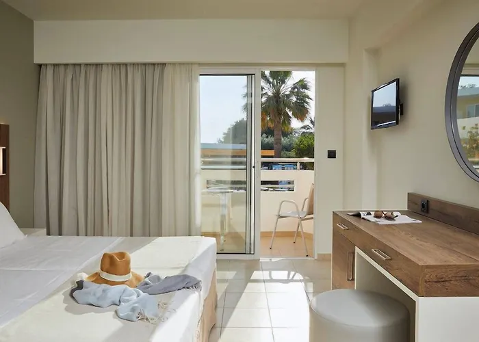 Otel Alex 4*